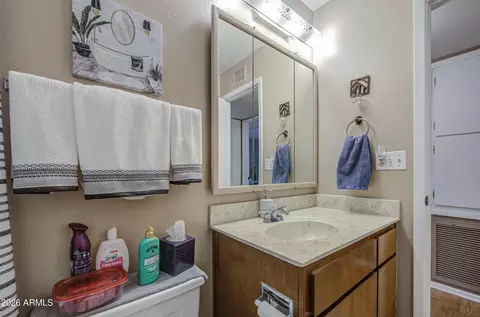 Bath - 4023 E Clovis Cir, Mesa, AZ 85206 photo 3 of 5