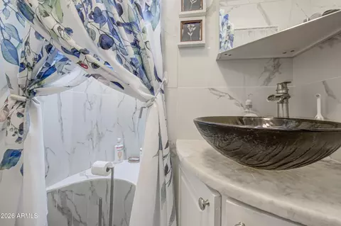 Bath - 4023 E Clovis Cir, Mesa, AZ 85206 photo 5 of 5