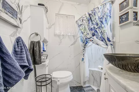 Bath - 4023 E Clovis Cir, Mesa, AZ 85206 photo 4 of 5