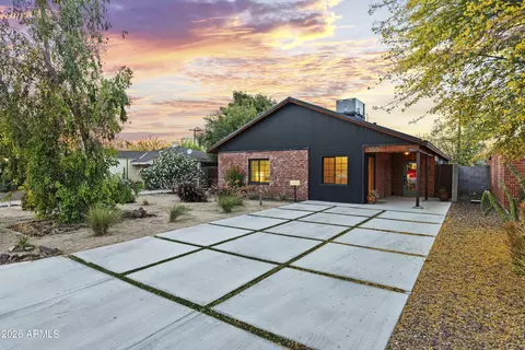 Exterior - 358 E Whitton Ave, Phoenix, AZ 85012 photo 3 of 11