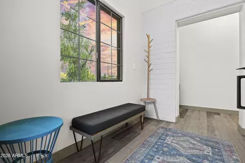 Entry Way - 358 E Whitton Ave, Phoenix, AZ 85012 photo 1 of 4