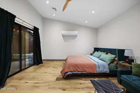 Bedroom - 358 E Whitton Ave, Phoenix, AZ 85012 photo 6 of 8