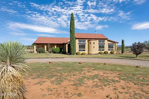Exterior - 10379 E Blue Sky Vis, Hereford, AZ 85615 photo 2 of 8