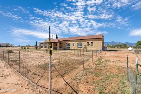 Exterior - 10379 E Blue Sky Vis, Hereford, AZ 85615 photo 7 of 8