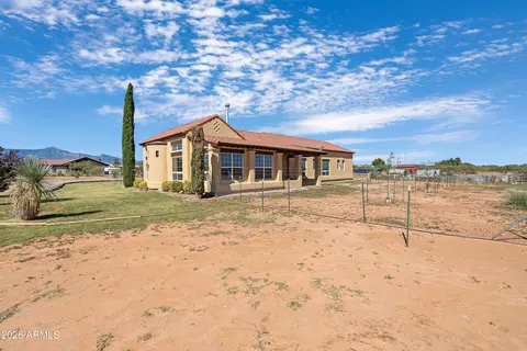 Exterior - 10379 E Blue Sky Vis, Hereford, AZ 85615 photo 5 of 8