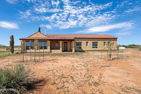 Exterior - 10379 E Blue Sky Vis, Hereford, AZ 85615 photo 6 of 8