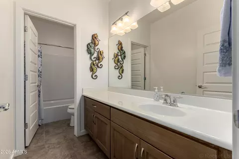Bath - 3136 E Quartz St, Mesa, AZ 85213 photo 4 of 5