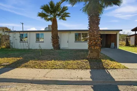 427 W Greenwich Rd, Kearny, AZ 85137