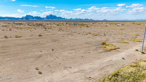 53502 W Baseline Rd #167, Tonopah, AZ 85354