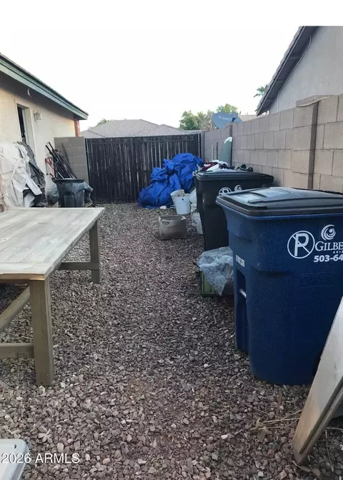 Exterior - 2881 E Morgan Dr, Gilbert, AZ 85295 photo 2 of 5