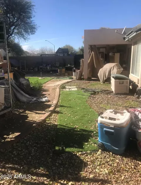 Exterior - 2881 E Morgan Dr, Gilbert, AZ 85295 photo 4 of 5
