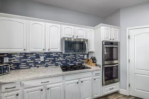 Kitchen - 1714 E Kramer St, Mesa, AZ 85203 photo 4 of 5