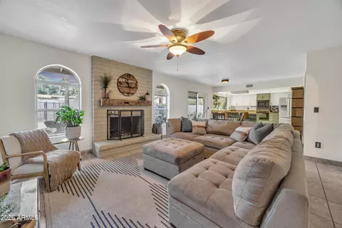 Living - 121 E Pershing Ave, Phoenix, AZ 85022 photo 1 of 2