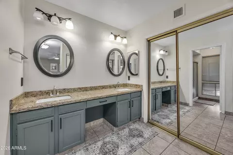 Bath - 121 E Pershing Ave, Phoenix, AZ 85022 photo 1 of 3