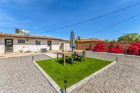 Exterior - 2011 W Whitton Ave, Phoenix, AZ 85015 photo 5 of 7