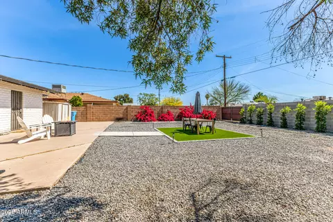 Exterior - 2011 W Whitton Ave, Phoenix, AZ 85015 photo 3 of 7
