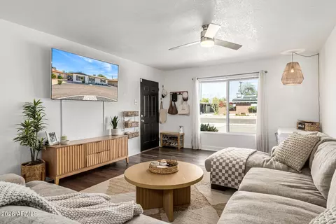 Living - 2011 W Whitton Ave, Phoenix, AZ 85015 photo 2 of 2