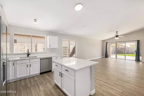 Kitchen - 4513 E Dry Creek Rd, Phoenix, AZ 85044 photo 1 of 2