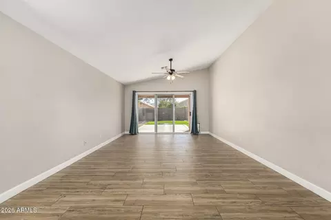 Living - 4513 E Dry Creek Rd, Phoenix, AZ 85044 photo 5 of 6