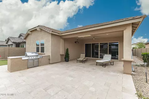 Exterior - 41385 W Centennial Dr, Maricopa, AZ 85138 photo 5 of 10
