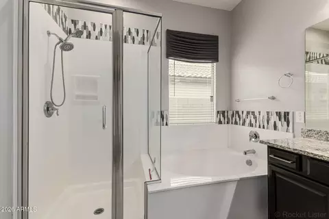 Bath - 41385 W Centennial Dr, Maricopa, AZ 85138 photo 2 of 4