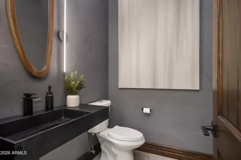 Bath - 3905 E Mallory Cir, Mesa, AZ 85215 photo 1 of 8