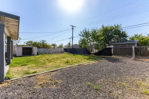 Exterior - 2301 E Lynne Ln, Phoenix, AZ 85042 photo 8 of 8