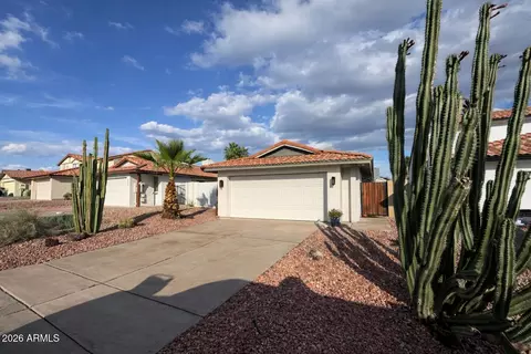 9649 S 44th St, Phoenix, AZ 85044