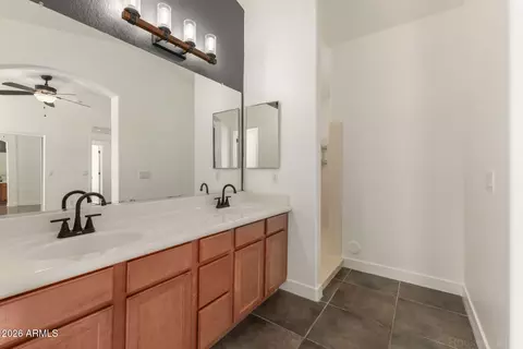 Bath - 1817 E Donner Dr, Phoenix, AZ 85042 photo 2 of 4