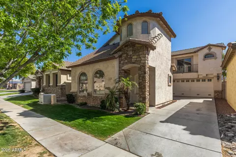 Exterior - 1817 E Donner Dr, Phoenix, AZ 85042 photo 3 of 6