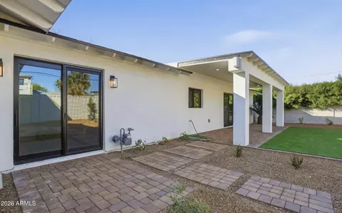 Exterior - 4515 N 35th St, Phoenix, AZ 85018 photo 8 of 10