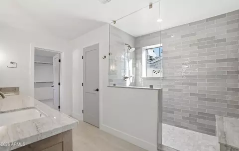 Bath - 4515 N 35th St, Phoenix, AZ 85018 photo 1 of 6