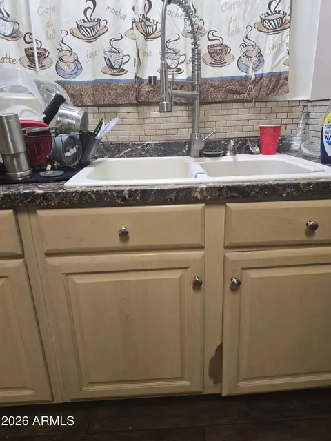 5722 S 34th Pl, Phoenix, AZ 85040 photo 4