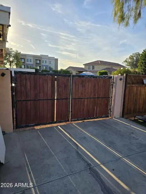 5722 S 34th Pl, Phoenix, AZ 85040 photo 7
