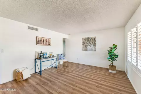 Living - 1218 S Palo Verde Dr, Apache Junction, AZ 85120 photo 2 of 5