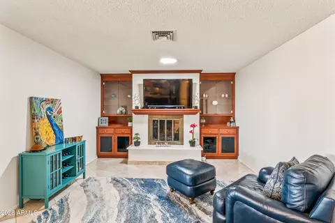 Living - 1218 S Palo Verde Dr, Apache Junction, AZ 85120 photo 5 of 5