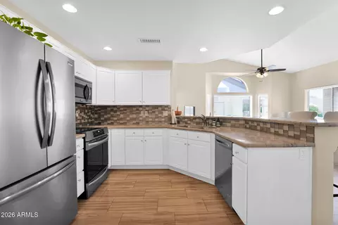 Kitchen - 5830 E Mckellips Rd #110, Mesa, AZ 85215 photo 3 of 7