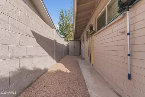 Exterior - 5234 N 15th St, Phoenix, AZ 85014 photo 5 of 9