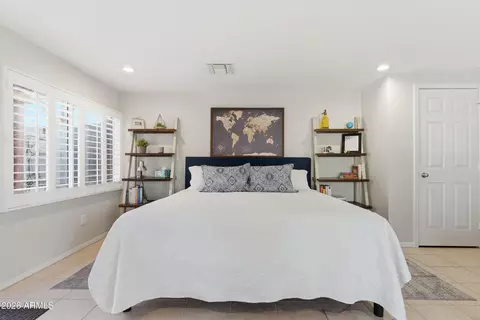Bedroom - 5234 N 15th St, Phoenix, AZ 85014 photo 9 of 10