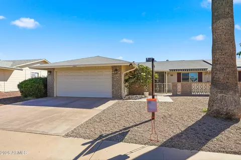 10604 W Saratoga Cir, Sun City, AZ 85351