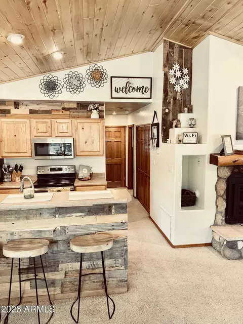 Kitchen - 2644 Lodge Loop, Overgaard, AZ 85933 photo 1 of 2