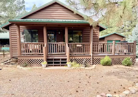 Exterior - 2644 Lodge Loop, Overgaard, AZ 85933 photo 2 of 8