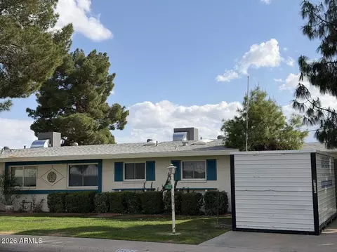 10237 W Snead Cir, Sun City, AZ 85351