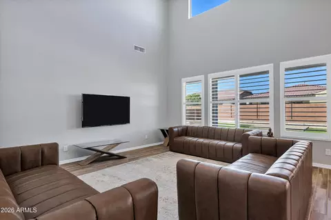 Living - 10834 E Thunderbolt Ave, Mesa, AZ 85212 photo 1 of 1