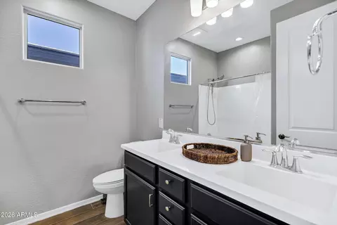 Bath - 10834 E Thunderbolt Ave, Mesa, AZ 85212 photo 2 of 4