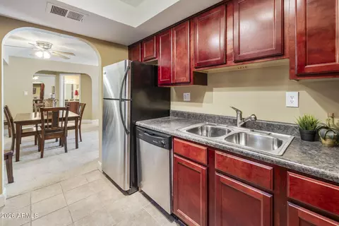 Kitchen - 3825 E Camelback Rd #126, Phoenix, AZ 85018 photo 1 of 3