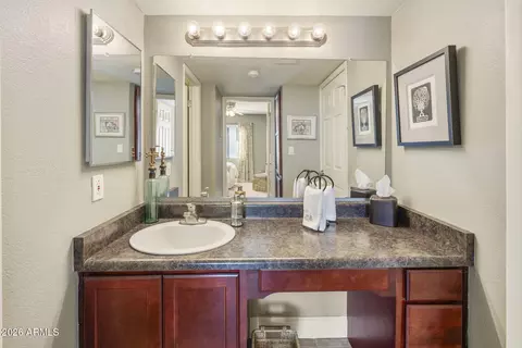 Bath - 3825 E Camelback Rd #126, Phoenix, AZ 85018 photo 3 of 4