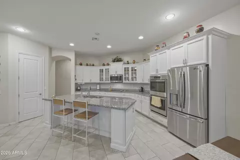 Kitchen - 3130 E Valencia Dr, Phoenix, AZ 85042 photo 2 of 3