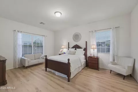 Bedroom - 3130 E Valencia Dr, Phoenix, AZ 85042 photo 2 of 8