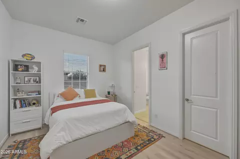 Bedroom - 3130 E Valencia Dr, Phoenix, AZ 85042 photo 1 of 8